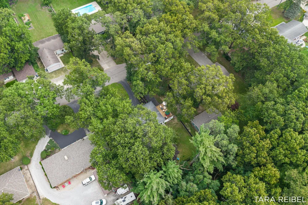 2750 Wildwood Lane Stevensville, MI 49127