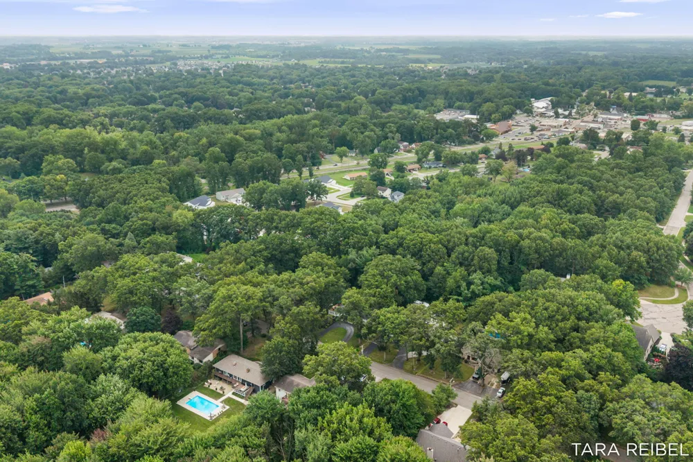 2750 Wildwood Lane Stevensville, MI 49127