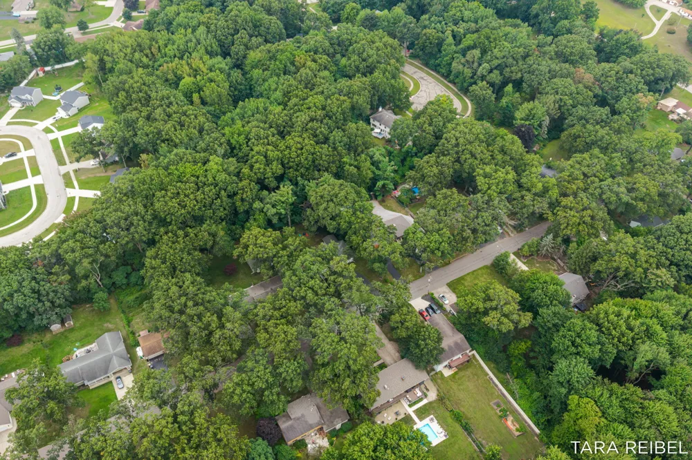 2750 Wildwood Lane Stevensville, MI 49127