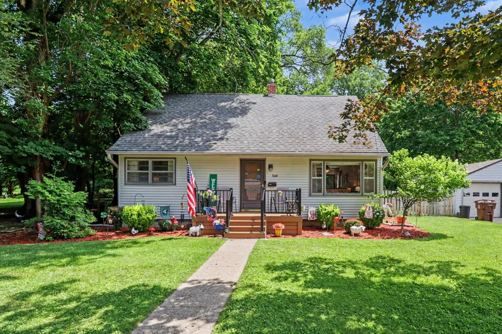 548 Linden Street Marshall, MI 49068
