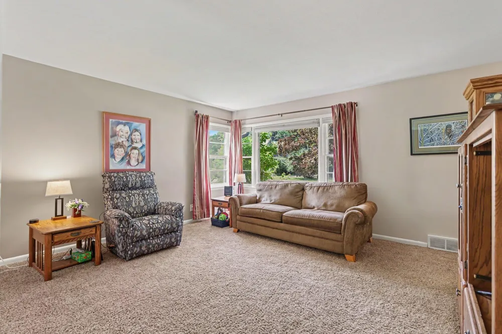 548 Linden Street Marshall, MI 49068