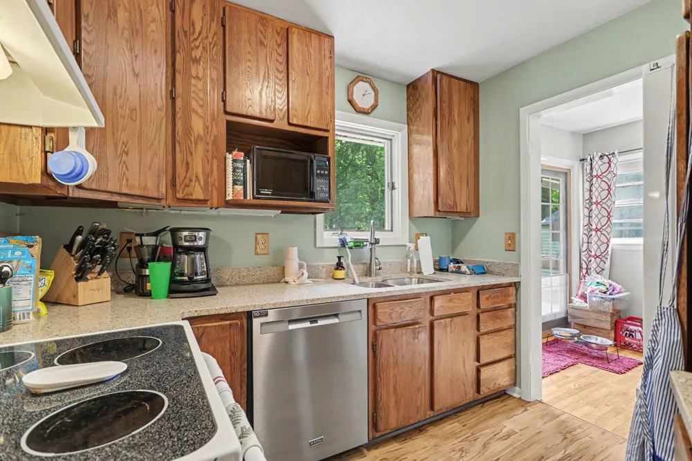 548 Linden Street Marshall, MI 49068
