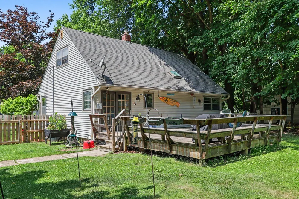 548 Linden Street Marshall, MI 49068