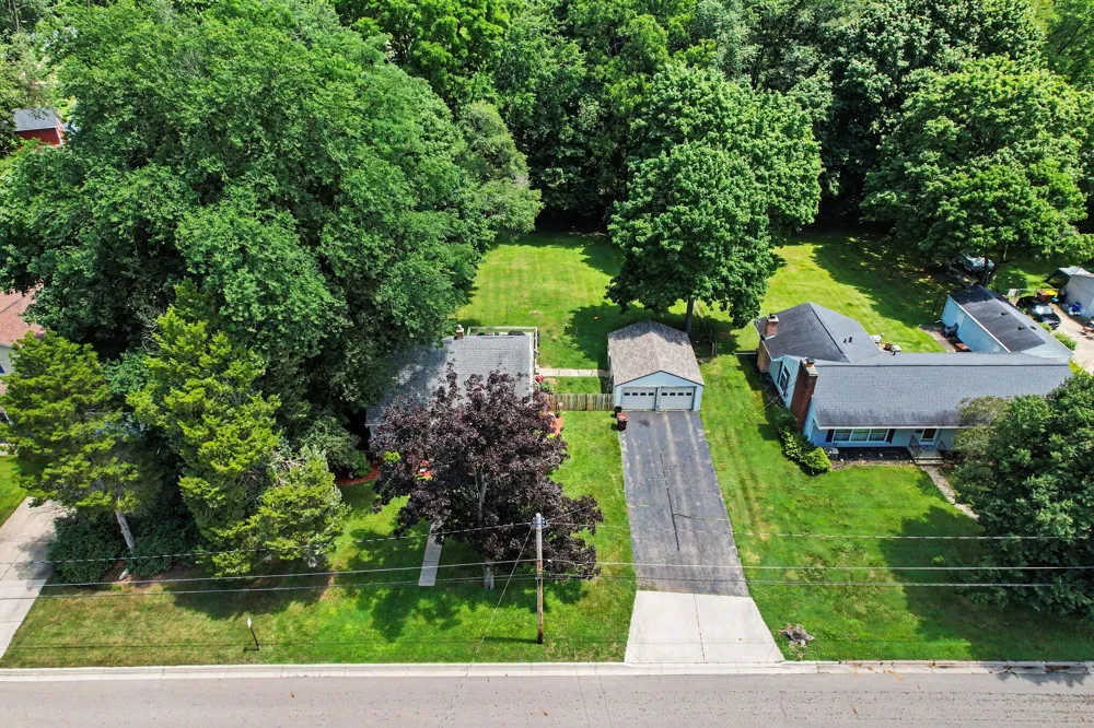 548 Linden Street Marshall, MI 49068