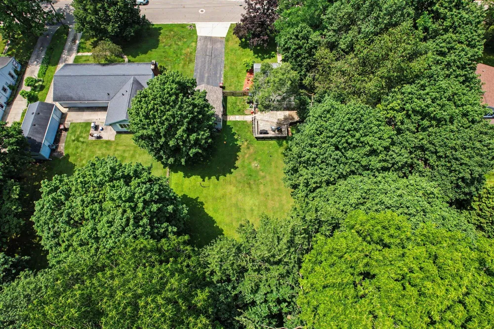 548 Linden Street Marshall, MI 49068