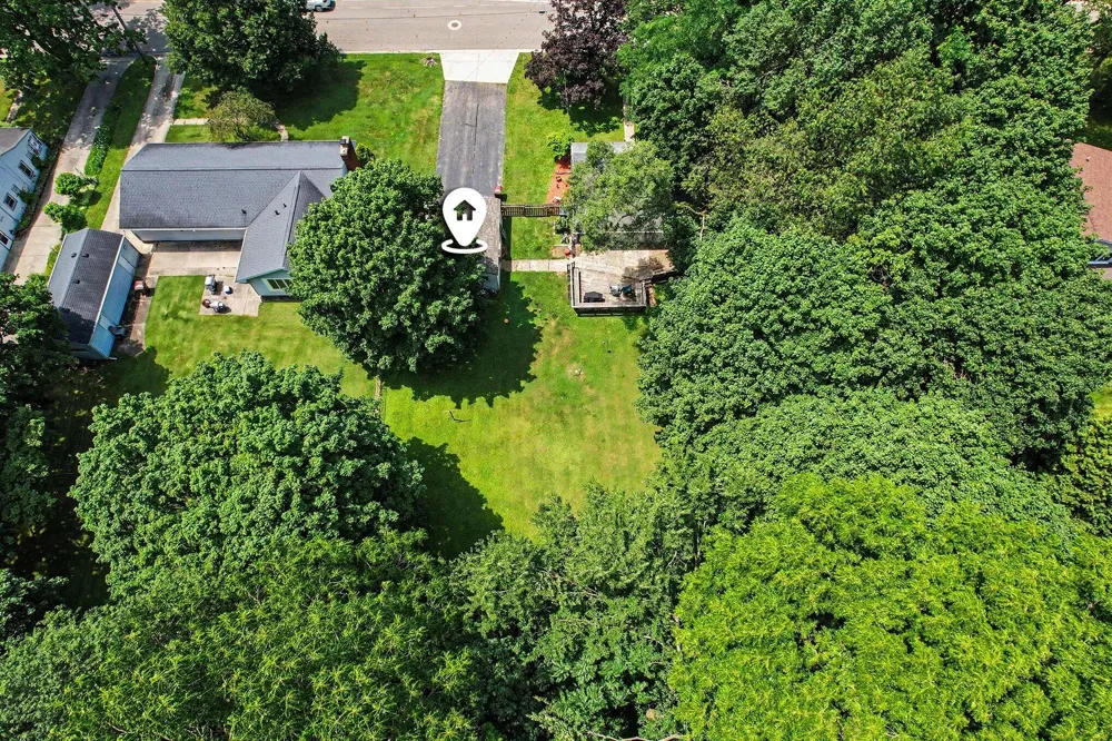 548 Linden Street Marshall, MI 49068