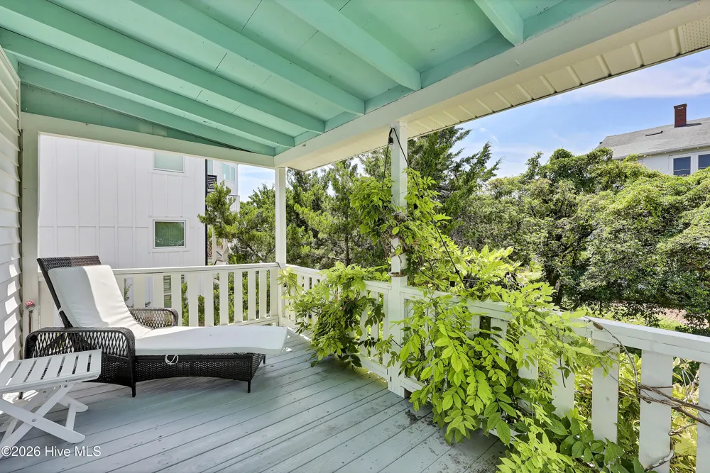 9 W Fayetteville Street Wrightsville Beach, NC 28480