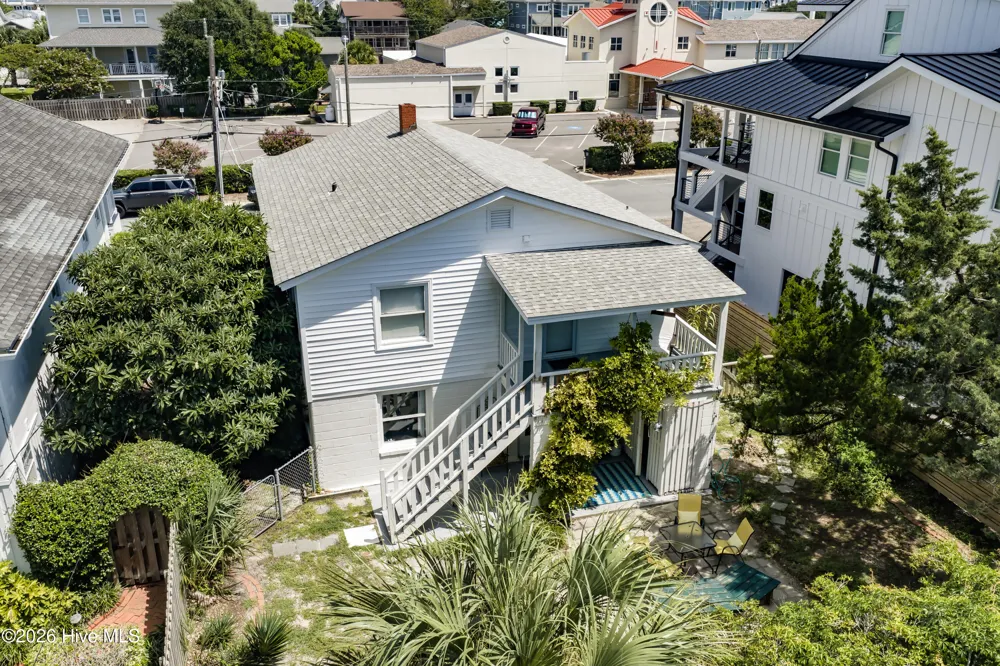 9 W Fayetteville Street Wrightsville Beach, NC 28480