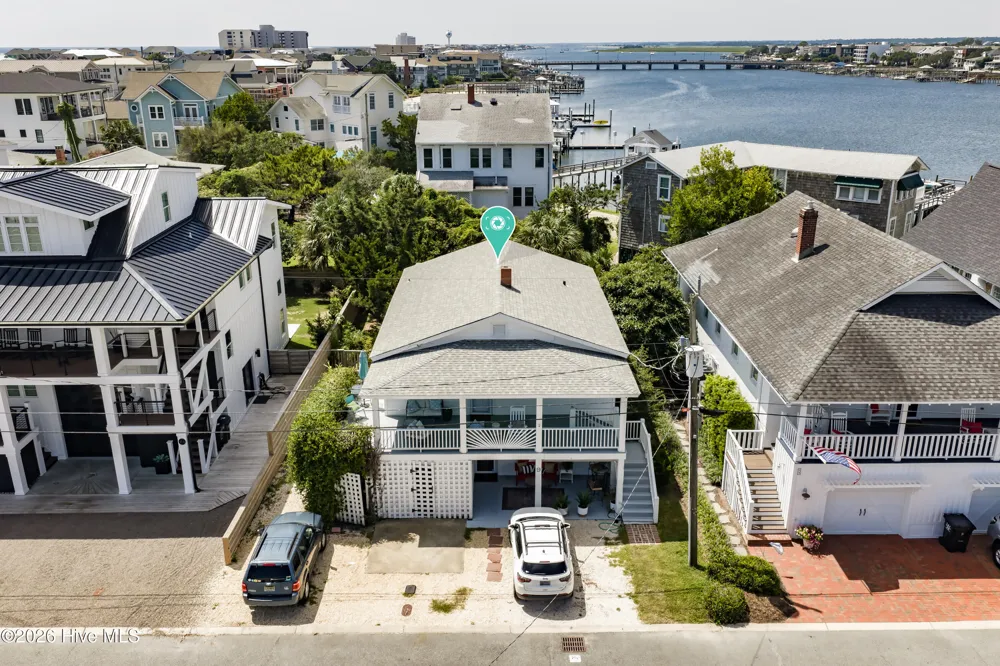 9 W Fayetteville Street Wrightsville Beach, NC 28480