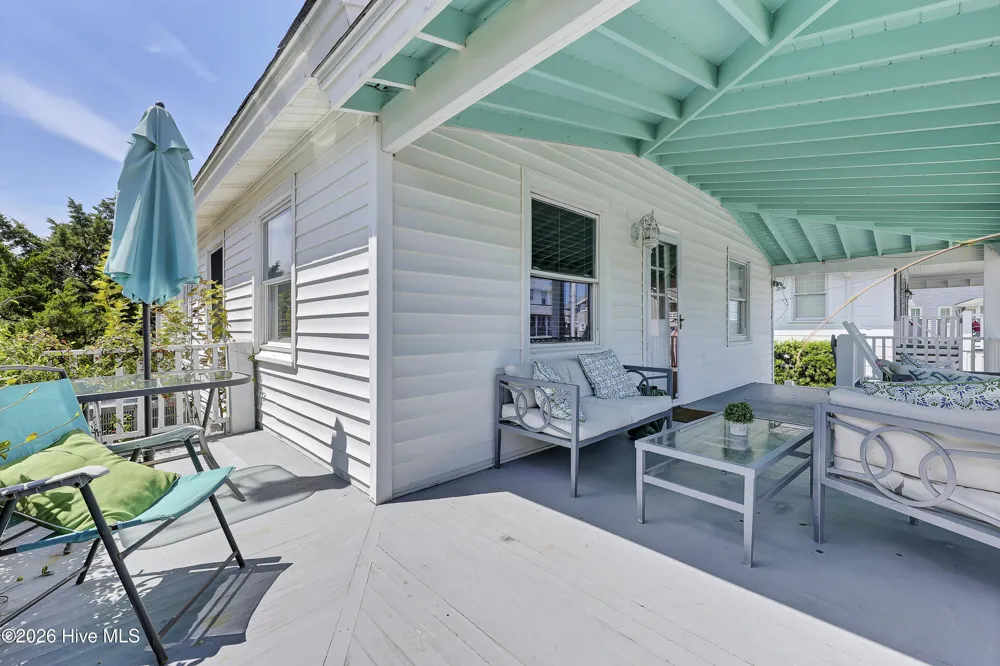 9 W Fayetteville Street Wrightsville Beach, NC 28480