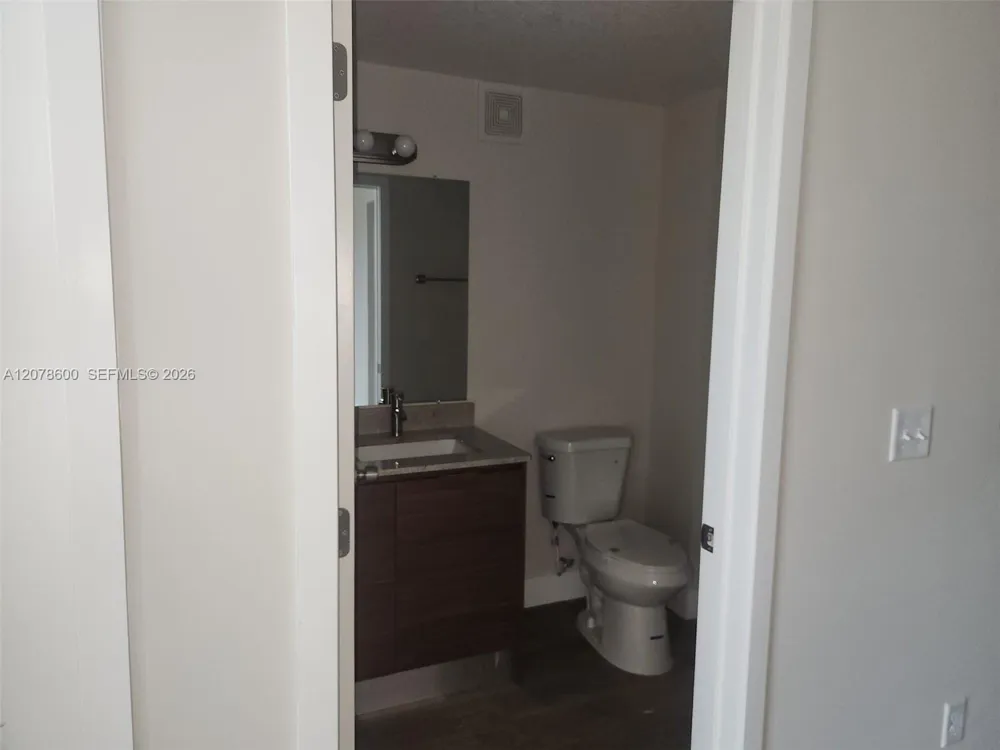 4424 S TEXAS AVE #310 Orlando, FL 32839