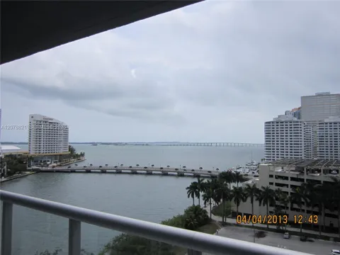 495 Brickell Ave #1103