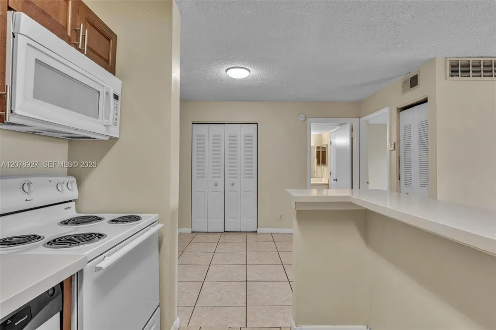 10765 Cleary Blvd #104 Plantation, FL 33324