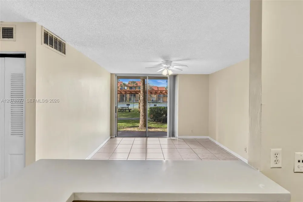 10765 Cleary Blvd #104 Plantation, FL 33324