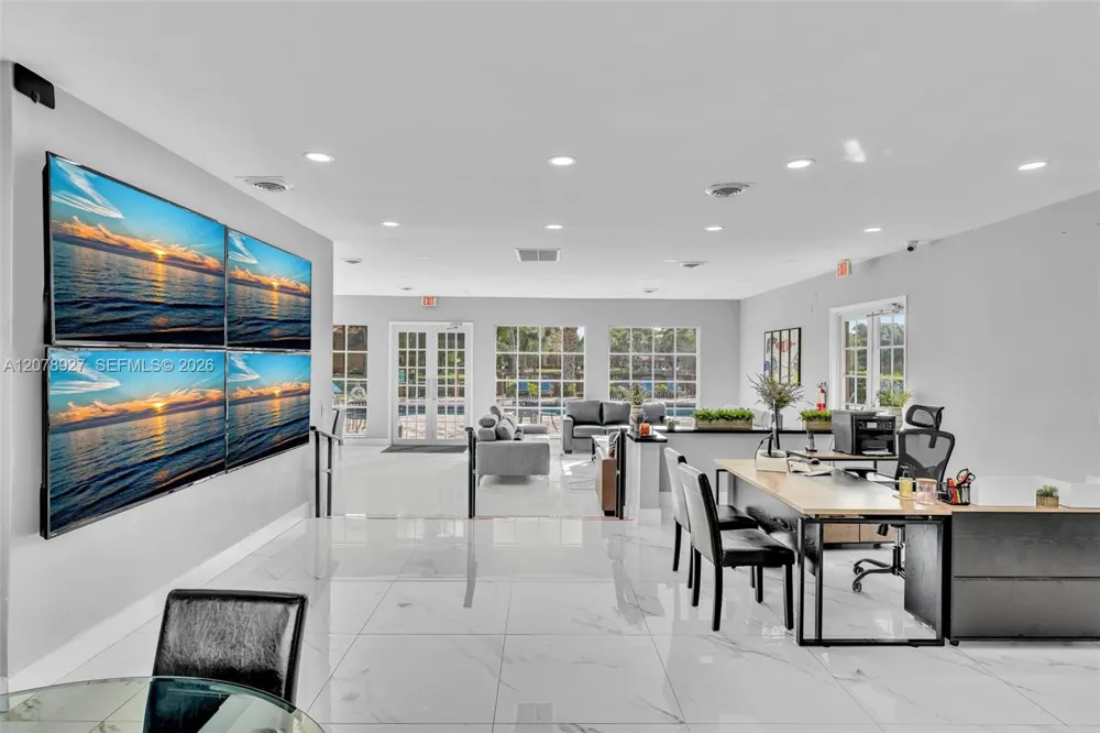 10765 Cleary Blvd #104 Plantation, FL 33324