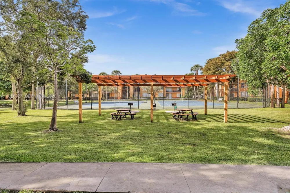 10765 Cleary Blvd #104 Plantation, FL 33324