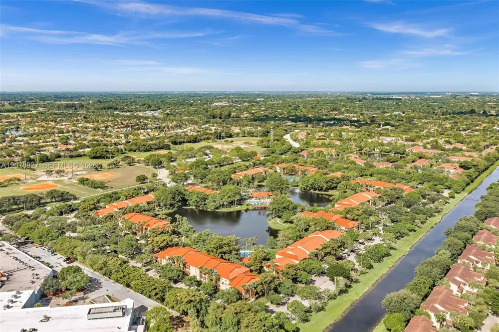 10765 Cleary Blvd #104 Plantation, FL 33324
