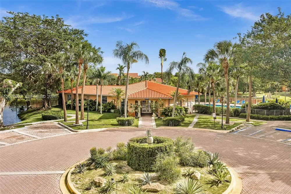 10765 Cleary Blvd #104 Plantation, FL 33324