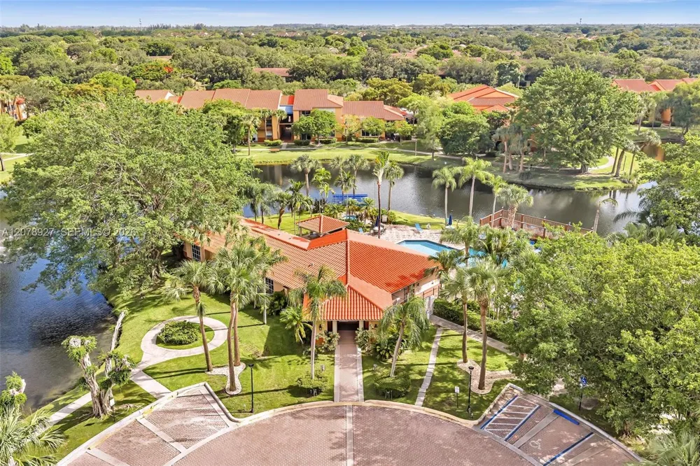 10765 Cleary Blvd #104 Plantation, FL 33324