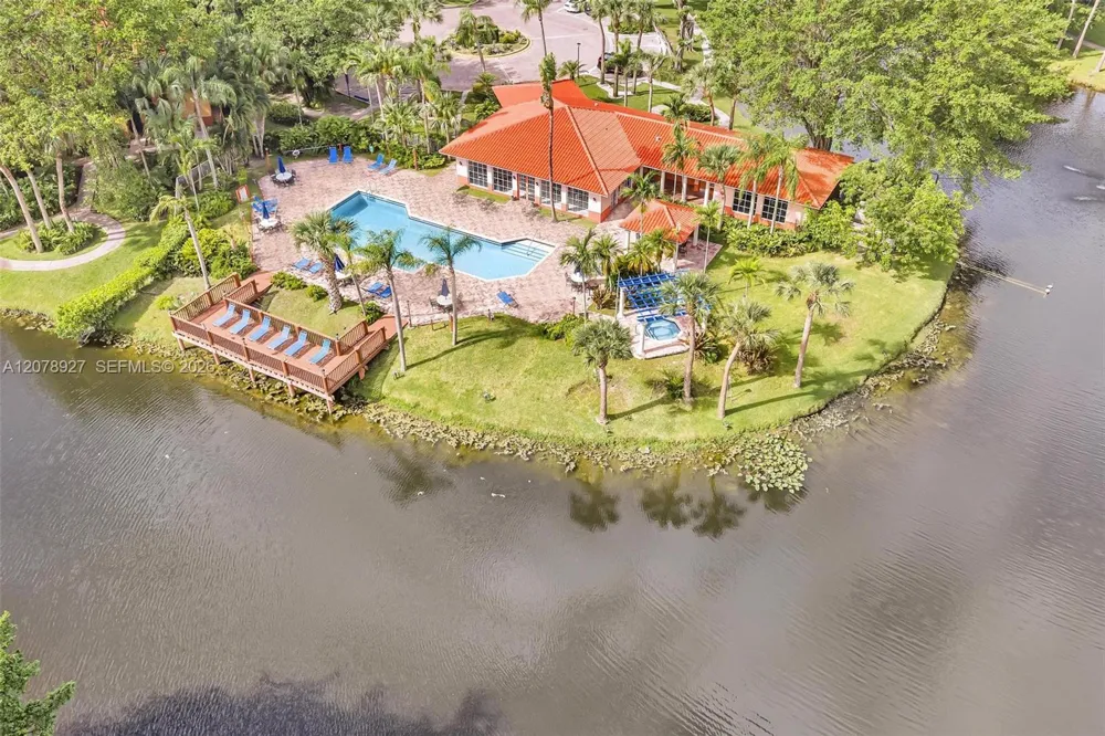 10765 Cleary Blvd #104 Plantation, FL 33324