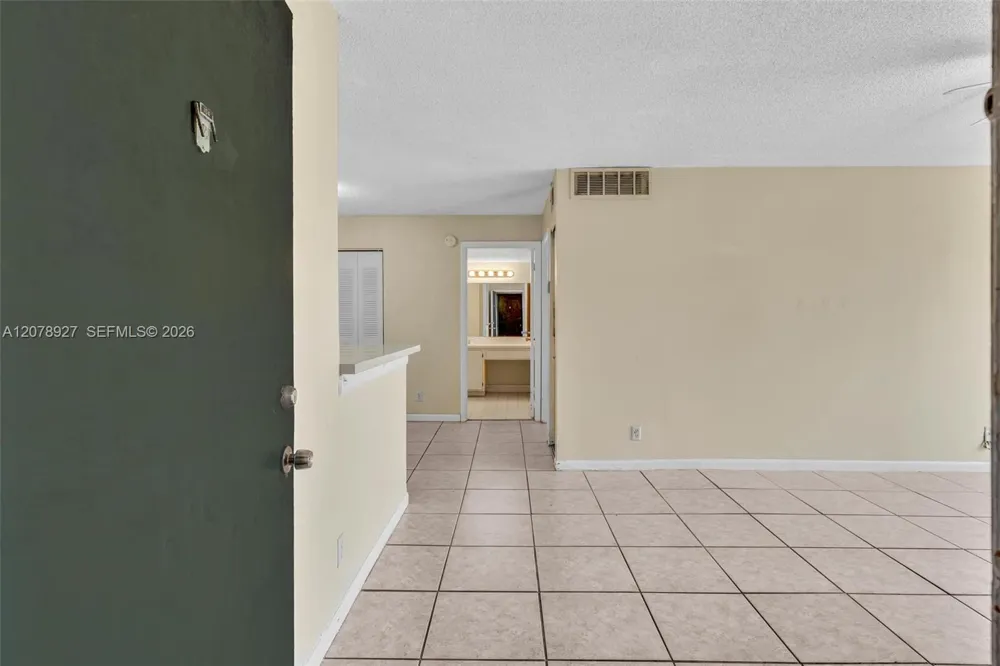 10765 Cleary Blvd #104 Plantation, FL 33324