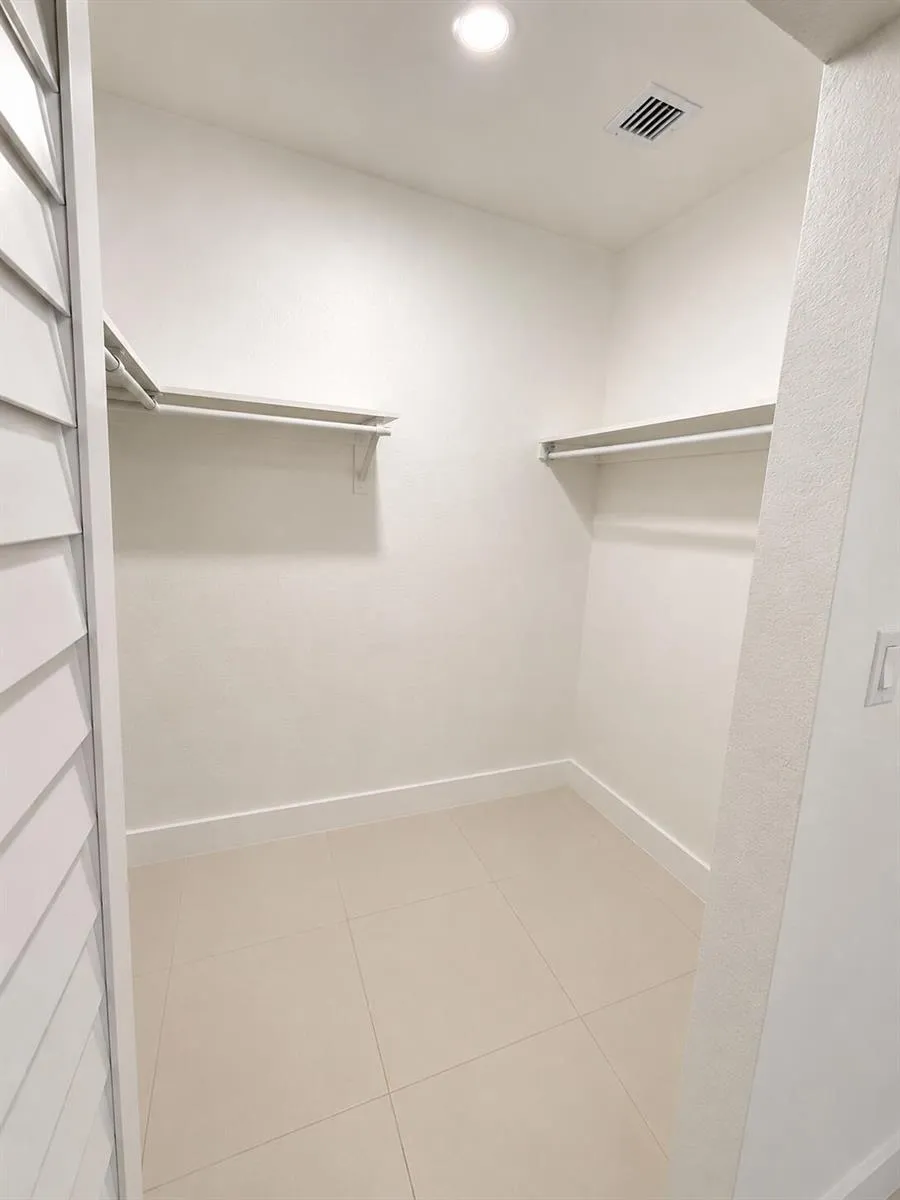 242 NW 11TH COURT Florida City, FL 33034