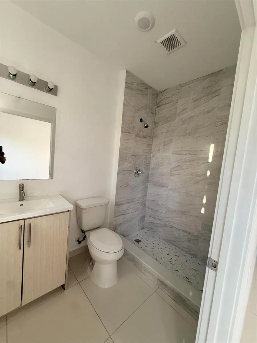 242 NW 11TH COURT Florida City, FL 33034