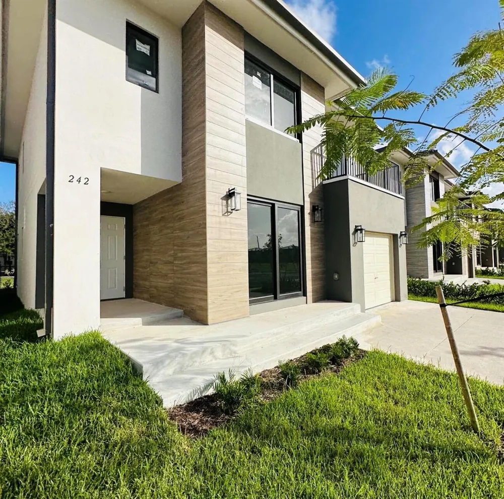 242 NW 11TH COURT Florida City, FL 33034