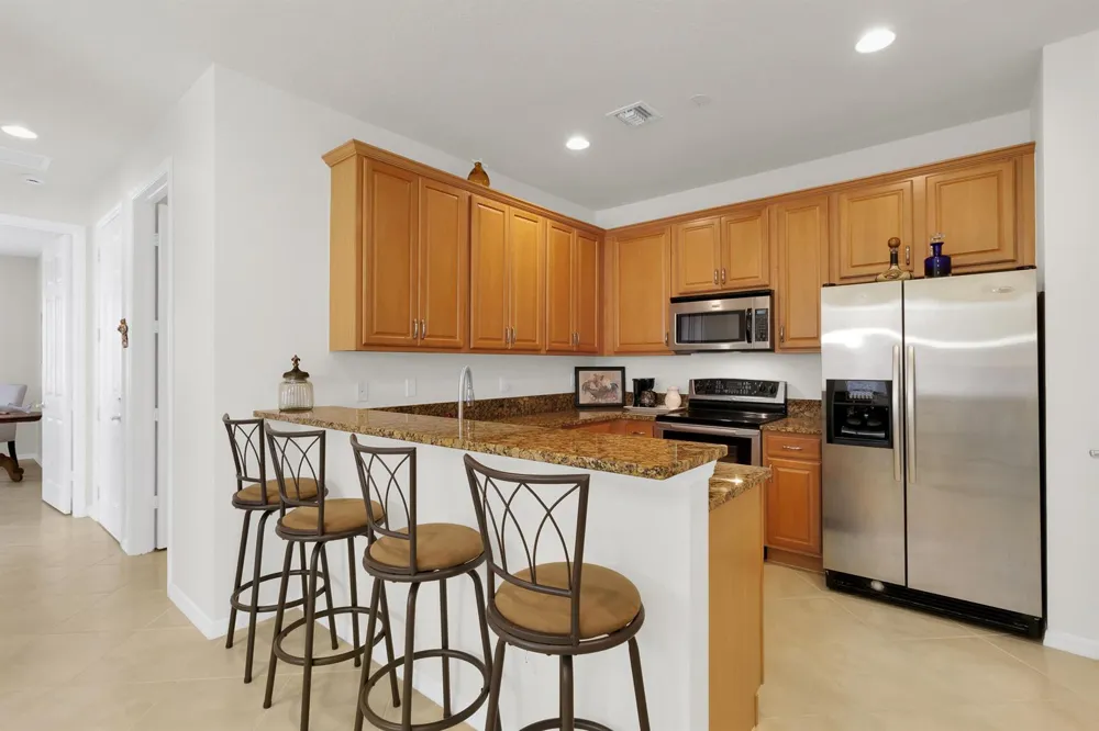 6380 OXFORD CIRCLE #104D Vero Beach, FL 32966