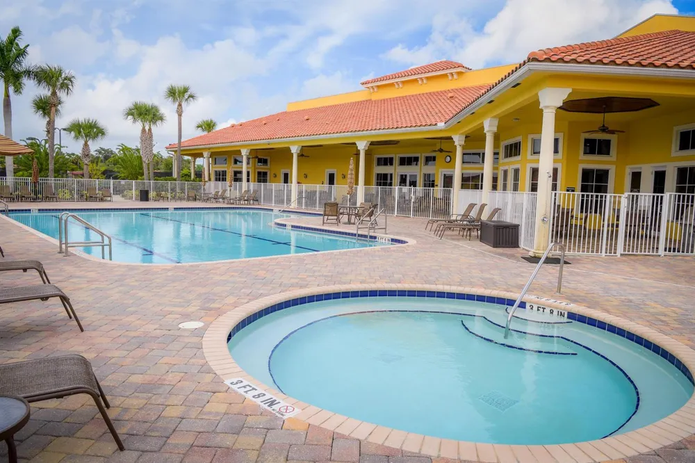 6380 OXFORD CIRCLE #104D Vero Beach, FL 32966