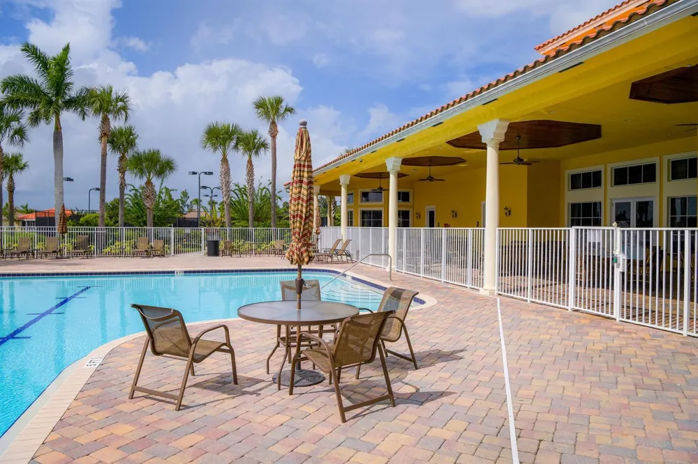 6380 OXFORD CIRCLE #104D Vero Beach, FL 32966