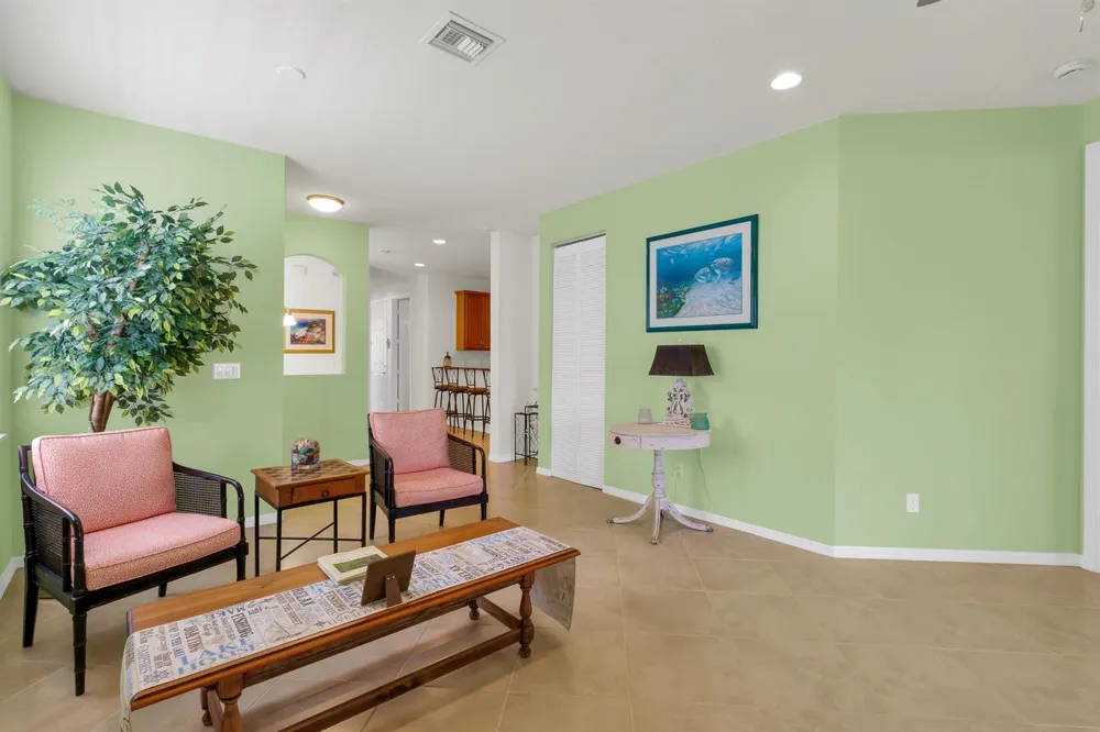 6380 OXFORD CIRCLE #104D Vero Beach, FL 32966