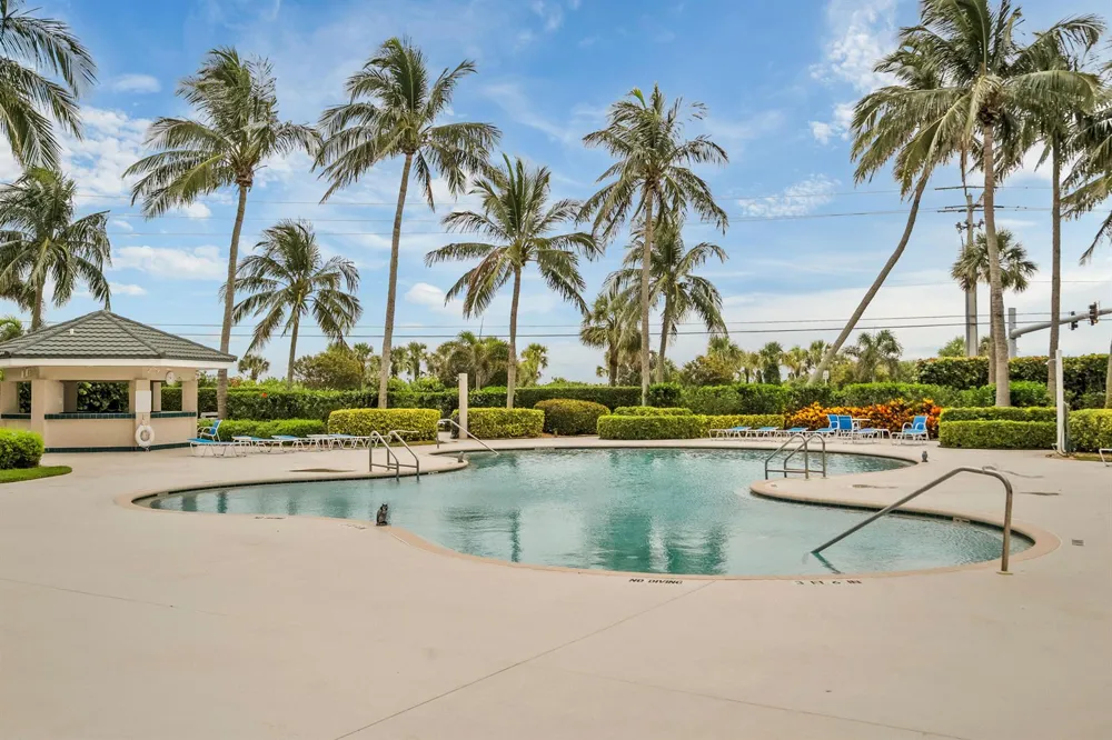 5051 Hwy A1A #13-5 Hutchinson Island, FL 34949