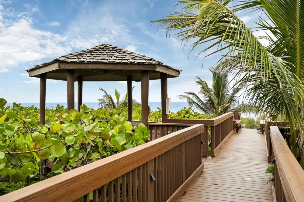 5051 Hwy A1A #13-5 Hutchinson Island, FL 34949