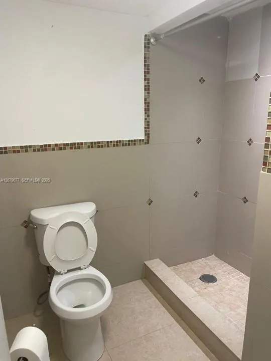 8020 Colony Cir N #202 Tamarac, FL 33321