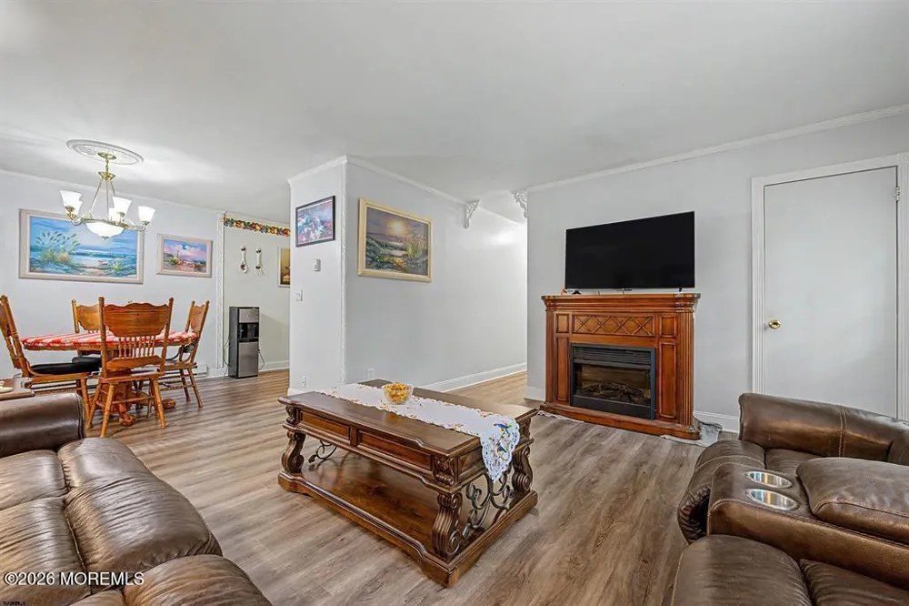 7 Driftwood Drive #204 Little Egg Harbor, NJ 08087