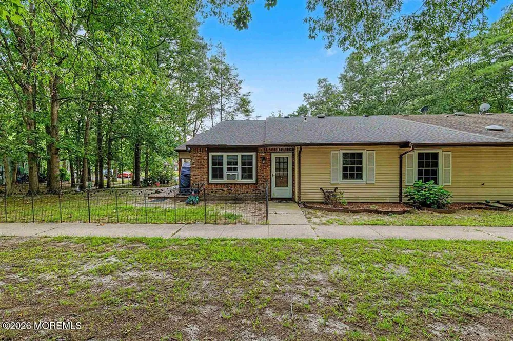 7 Driftwood Drive #204 Little Egg Harbor, NJ 08087