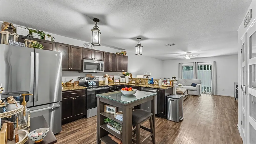 6270 MANITOBA DRIVE Lakeland, FL 33805