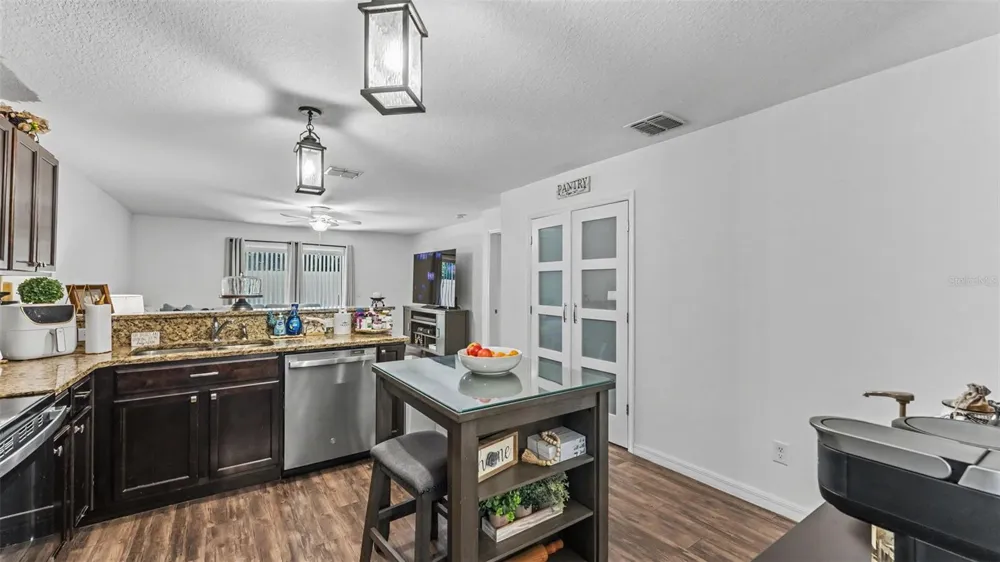 6270 MANITOBA DRIVE Lakeland, FL 33805