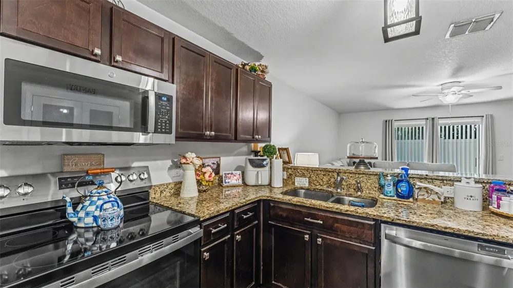 6270 MANITOBA DRIVE Lakeland, FL 33805