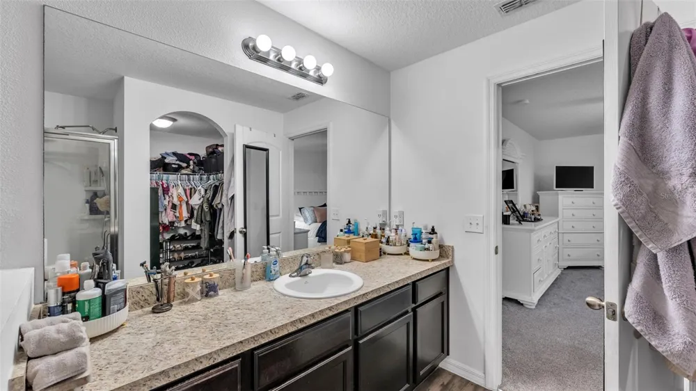 6270 MANITOBA DRIVE Lakeland, FL 33805