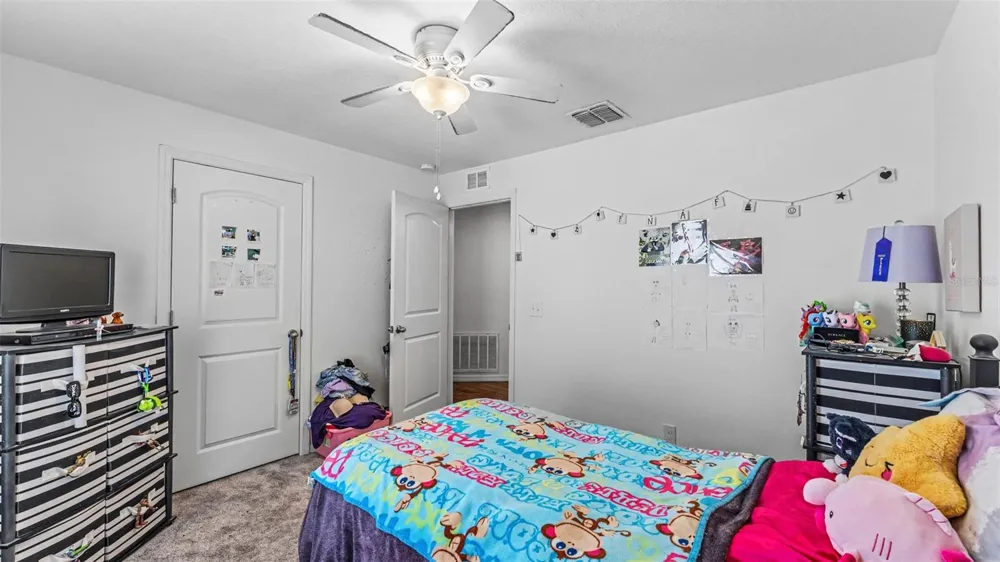6270 MANITOBA DRIVE Lakeland, FL 33805