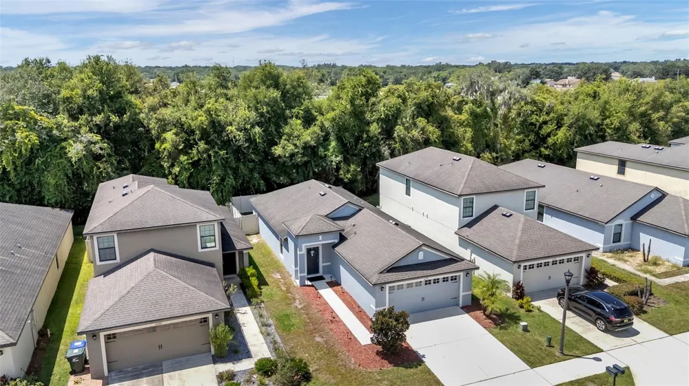 6270 MANITOBA DRIVE Lakeland, FL 33805