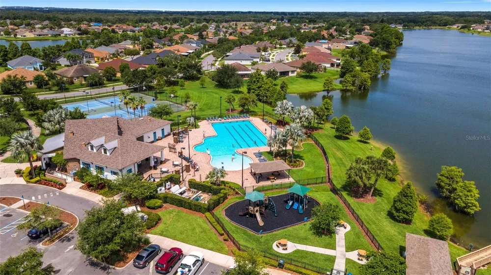 6270 MANITOBA DRIVE Lakeland, FL 33805