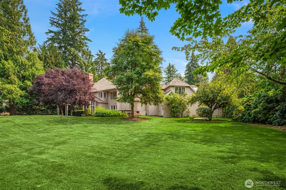 13905 212th Drive NE Woodinville, WA 98077
