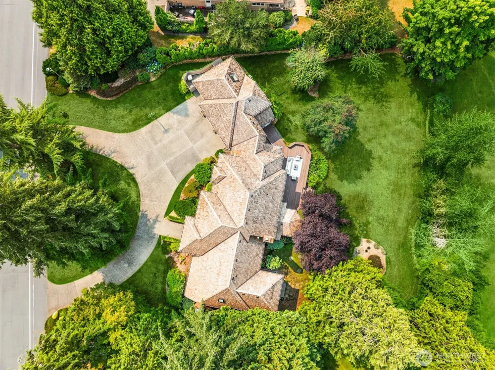 13905 212th Drive NE Woodinville, WA 98077