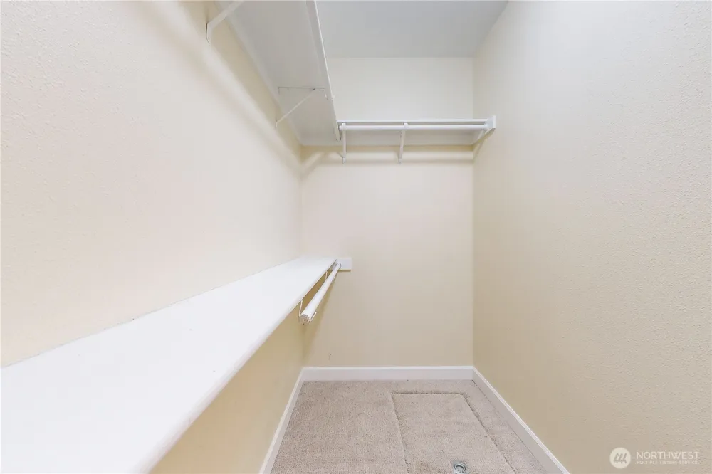 1212 SW Carver Street College Place, WA 99324