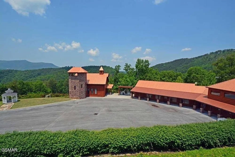 1740 High Rock Way Sevierville, TN 37862