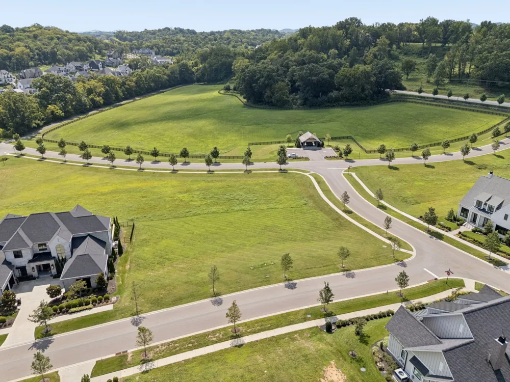 9000 Passiflora Ct College Grove, TN 37046
