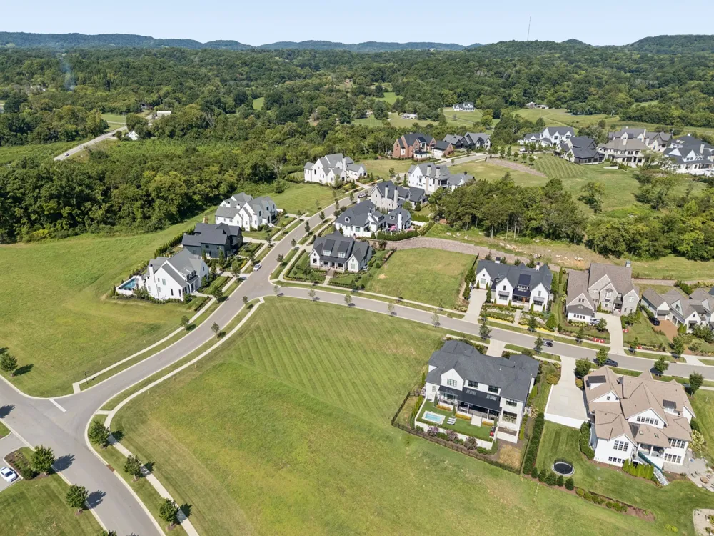 9000 Passiflora Ct College Grove, TN 37046